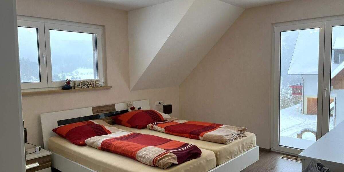 Einfamilienhaus Baiersbronn Obertal - 4 Zimmer, 145 m&sup2;, 1.300&euro; | Angebot:24713360