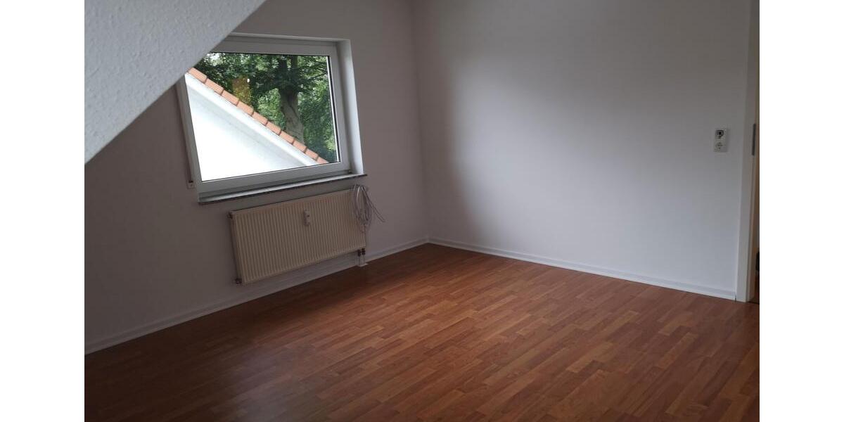 Dachgeschoßwohnung Betzdorf - 3 Zimmer, 79 m&sup2;, 775&euro; | Angebot:26691415