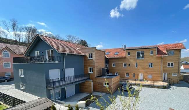 Etagenwohnung Landau an der Isar - 4 Zimmer, 128 m&sup2;, 1.240&euro; | Angebot:26627268