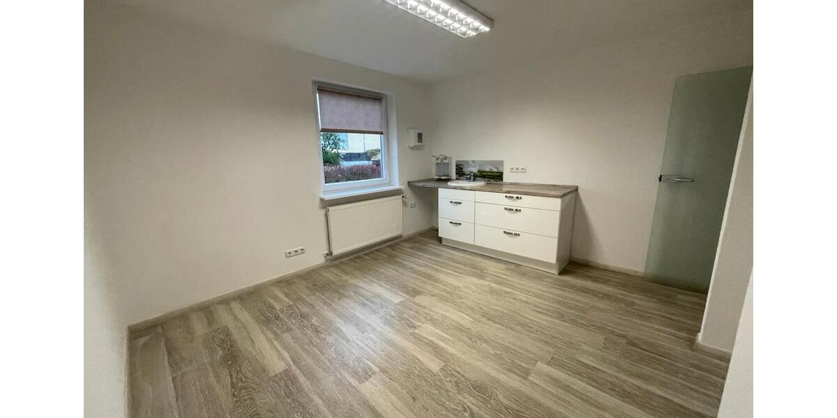 Gewerbeobjekt Etzenricht - 400&euro; | Angebot:24248079