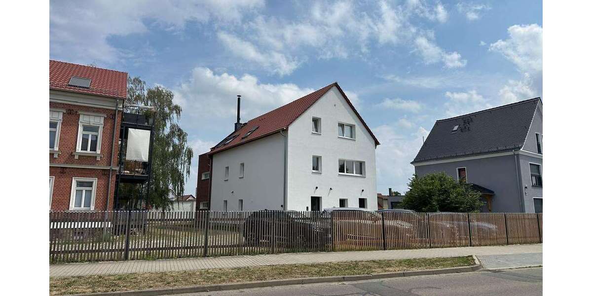 Etagenwohnung Zwenkau - 4 Zimmer, 113 m&sup2;, 1.660&euro; | Angebot:27069463