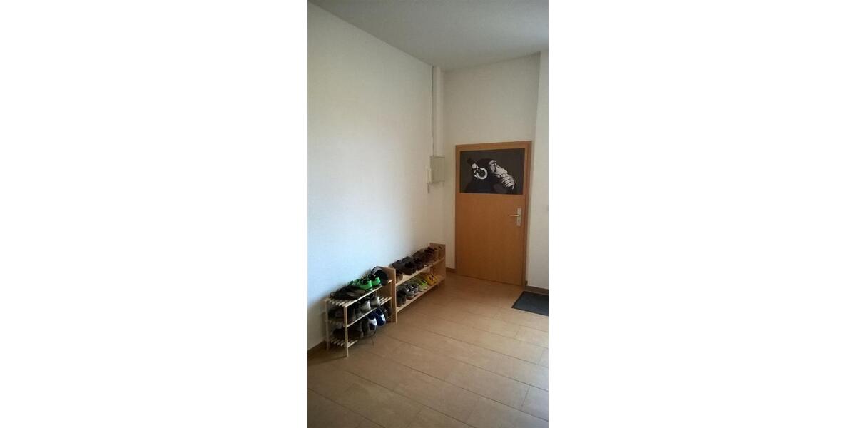 Etagenwohnung Zwickau - 1 Zimmer, 21 m&sup2;, 180&euro; | Angebot:26195983