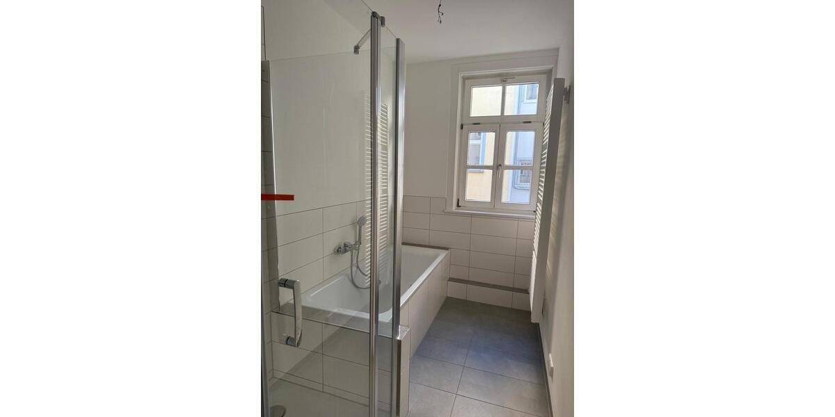 Etagenwohnung Erfurt - 5 Zimmer, 140 m&sup2;, 2.100&euro; | Angebot:26039468