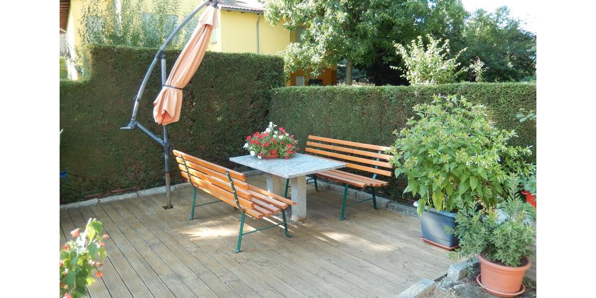 Dachgeschoßwohnung Bischofswerda - 2.5 Zimmer, 75 m&sup2;, 420&euro; | Angebot:26688574