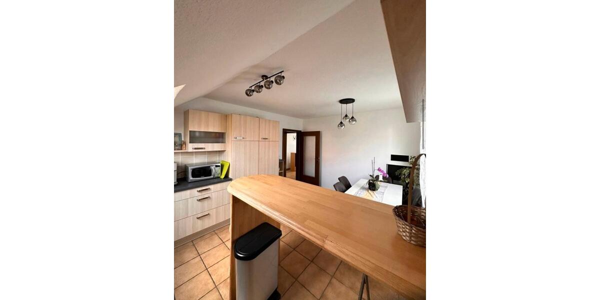 Dachgeschoßwohnung Bad Soden-Salmünster Salmünster - 4 Zimmer, 100 m&sup2;, 650&euro; | Angebot:25908616