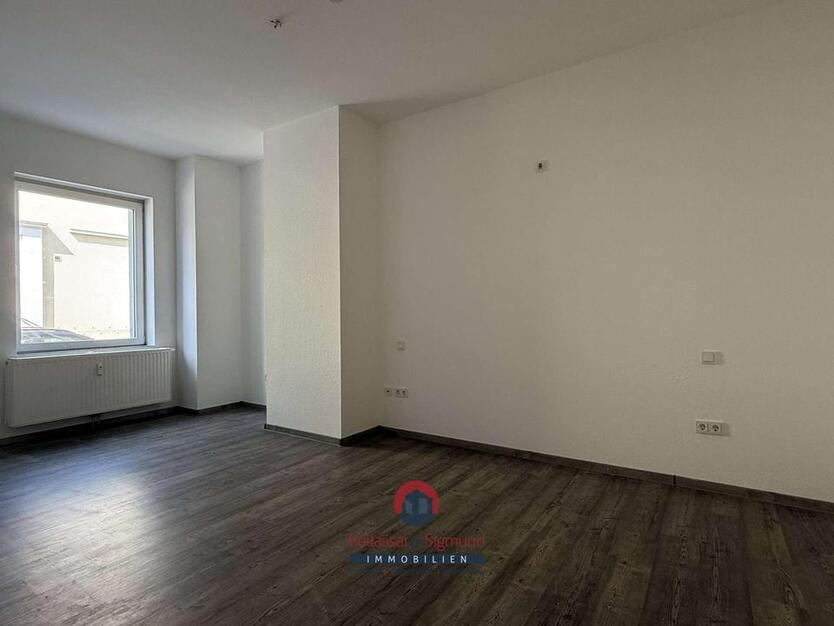 BARRIEREFREIE GROSSZÜGIGE ERDGESCHOSS-ZWEI-ZIMMER-WOHNUNG MIT ZWEI BÄDERN IN ZENTRUMSNÄHE IN DÜLKEN zimmer