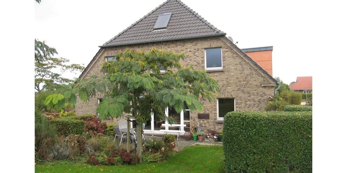 IM EINKLANG MIT DER NATUR Hochwertiges Einfamilienhaus mit Traumgarten 4 zimmer