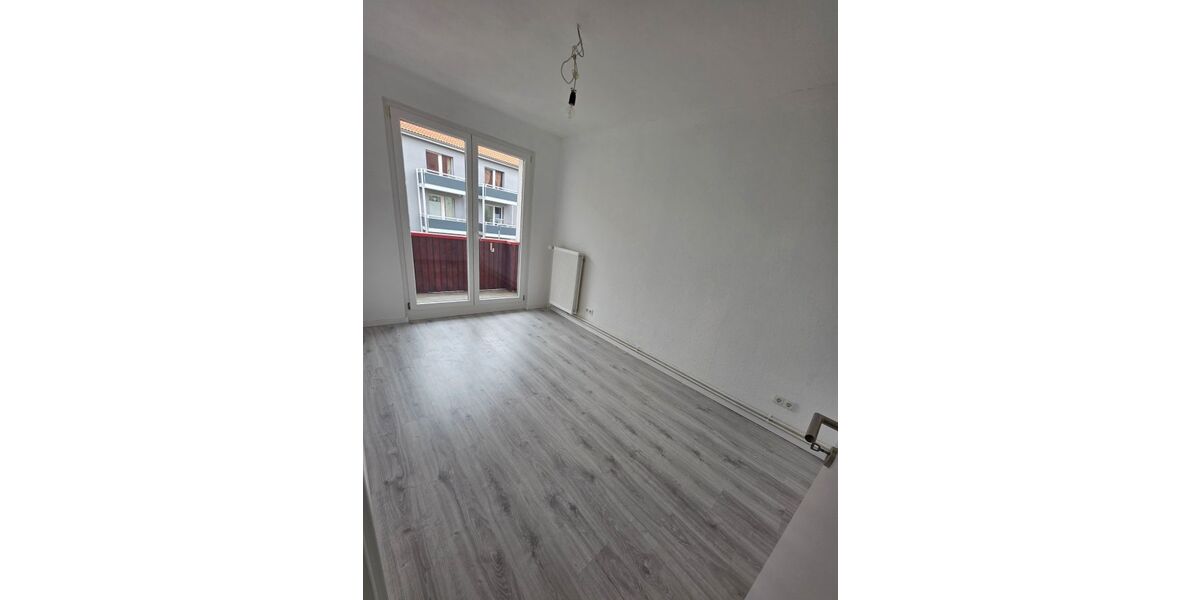 Lichtdurchflutete 3-Zimmer-Wohnung mit 2 Balkonen in Wolfenbüttel Linden - frisch saniert! 2 zimmer