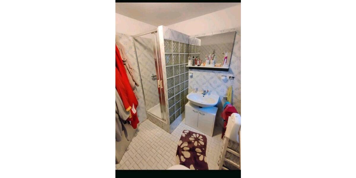 Erdgeschoßwohnung Guxhagen - 3.5 Zimmer, 130 m&sup2;, 890&euro; | Angebot:26639044