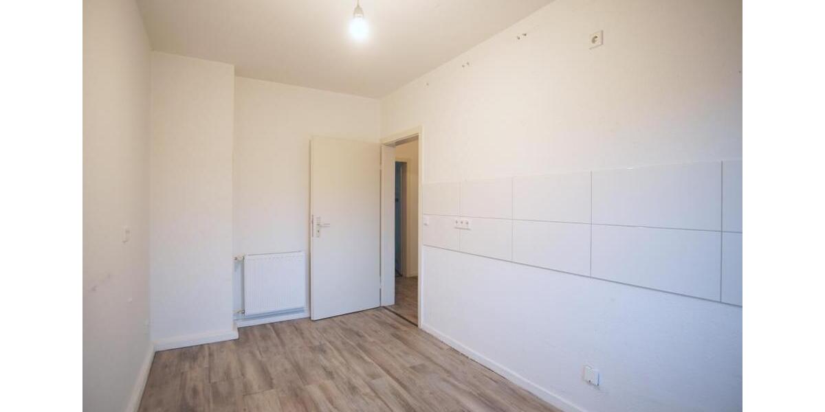 ~ Gepflegte Etagenwohnung mit Laminat und toller Aufteilung ~ 3 zimmer