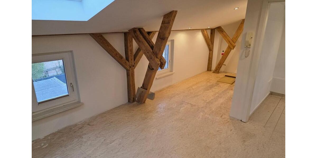 Etagenwohnung Laage - 6 Zimmer, 100 m&sup2;, 1.690&euro; | Angebot:26636289