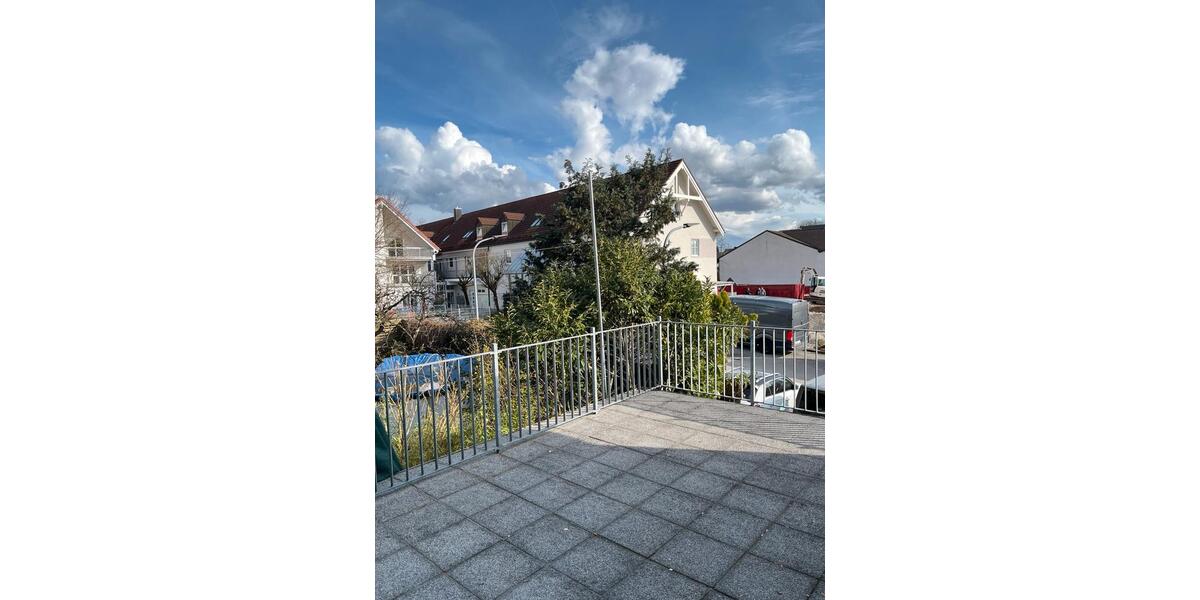 Etagenwohnung München Allach-Untermenzing - 5 Zimmer, 125 m&sup2;, 3.300&euro; | Angebot:25821317