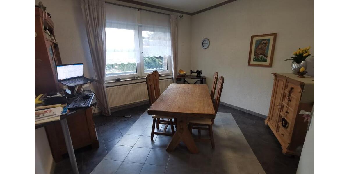 Etagenwohnung Würselen - 5 Zimmer, 100 m&sup2;, 1.250&euro; | Angebot:26522494