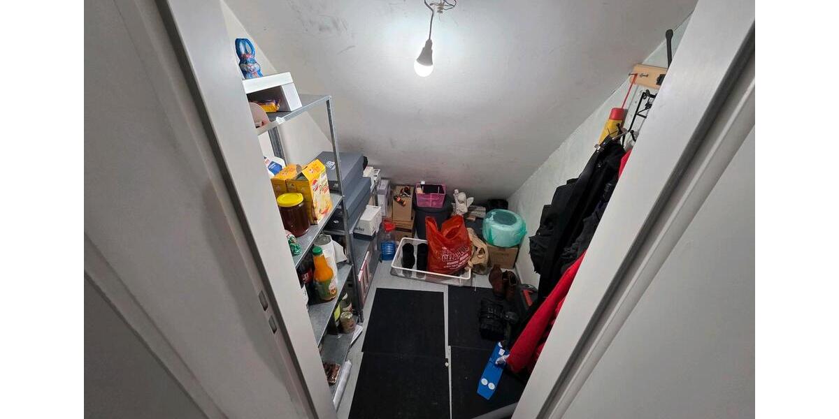 Dachgeschoßwohnung Düsseldorf Heerdt - 3 Zimmer, 75 m&sup2;, 1.367&euro; | Angebot:26587567