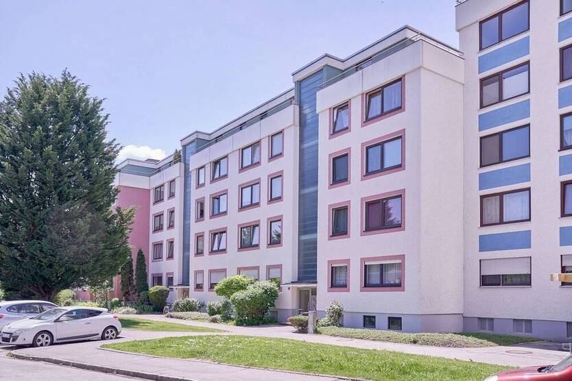 ZWISCHENMIETE - Charmante teilmöblierte Wohnung zentraler Lage von Wolfratshausen