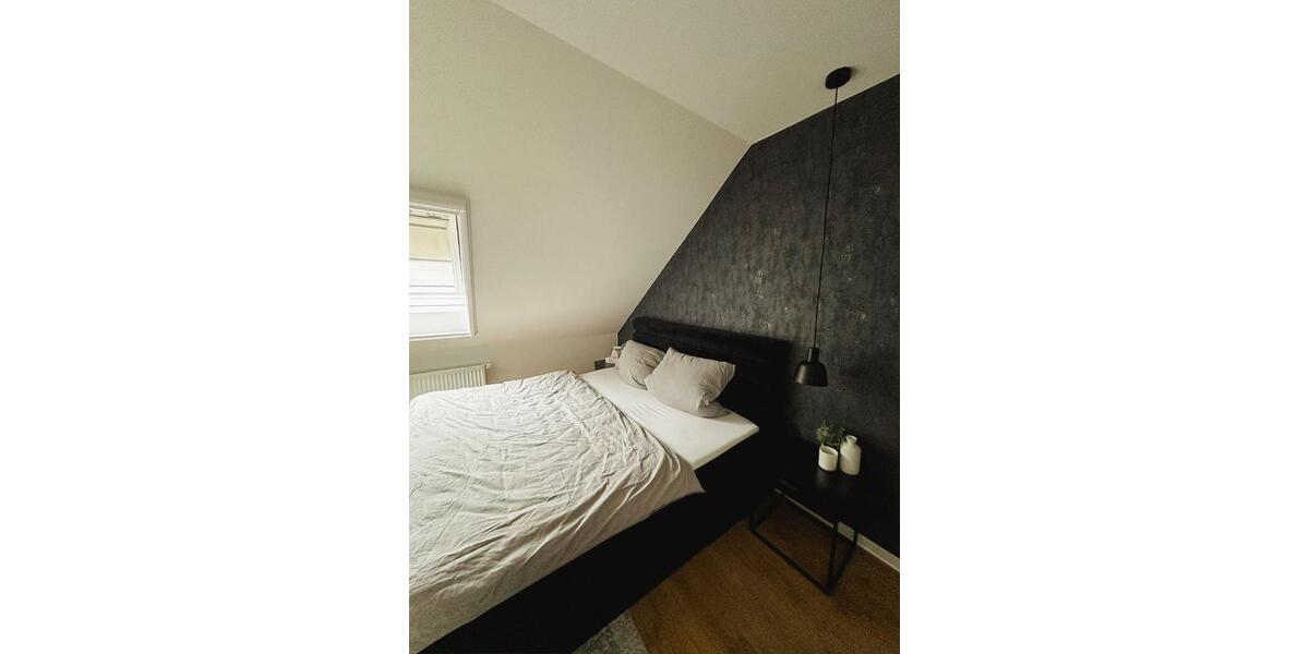 Dachgeschoßwohnung Spremberg - 3 Zimmer, 70 m&sup2;, 23&euro; | Angebot:25625057