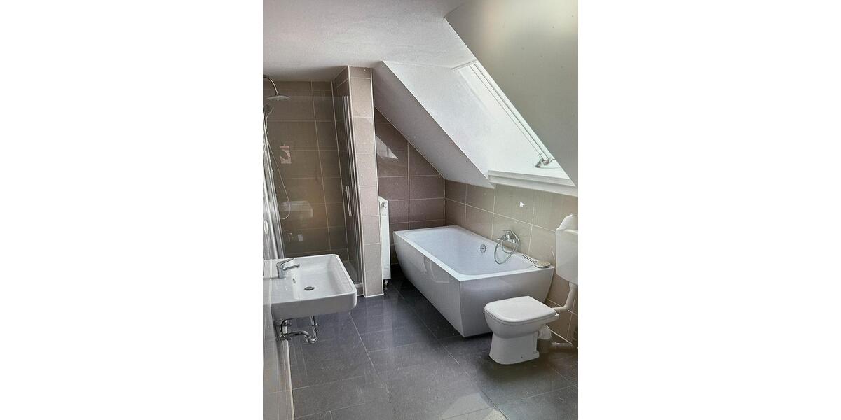 Wohnen auf Zeit Ettringen - 3 Zimmer, 90 m&sup2;, 700&euro; | Angebot:24274685