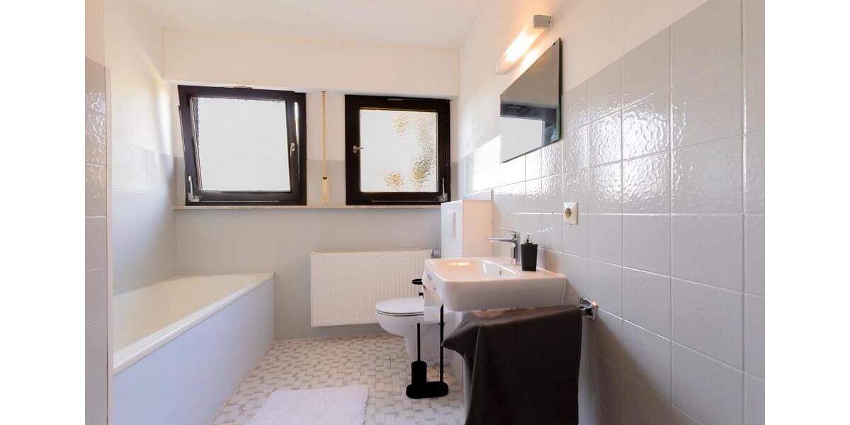 4-Zimmer Wohngemeinschaft in der Hachelallee 4 zimmer