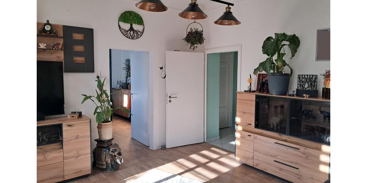 Etagenwohnung Cottbus - 2 Zimmer, 65 m&sup2;, 465&euro; | Angebot:25253119