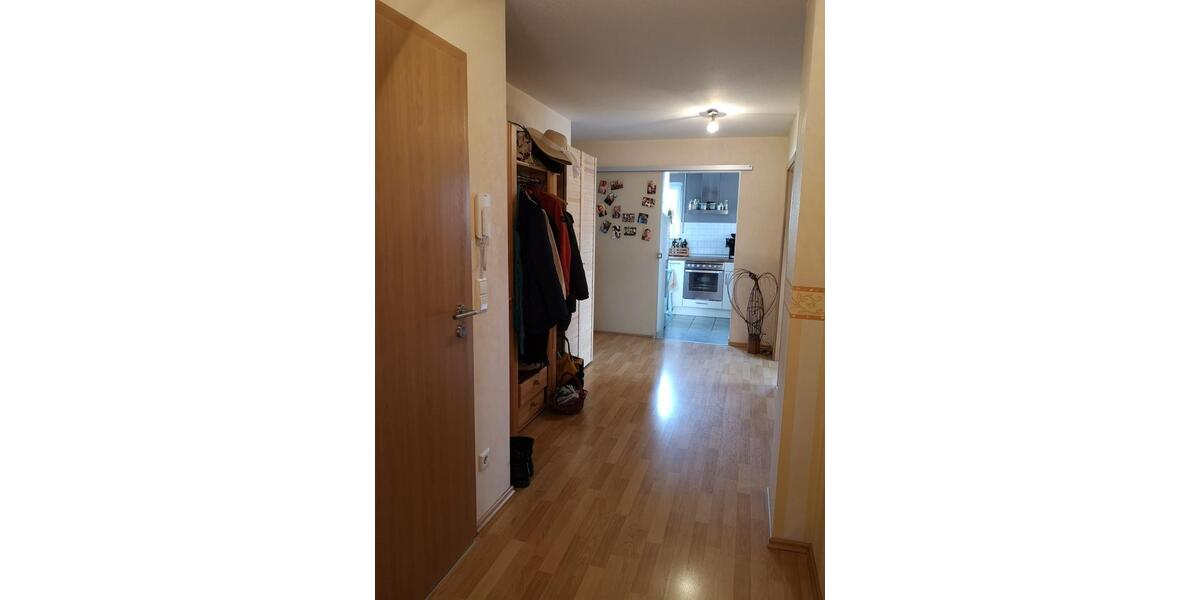 Lichtdurchflutete 4,5 Zimmer Wohnung mit Balkon 4.5 zimmer