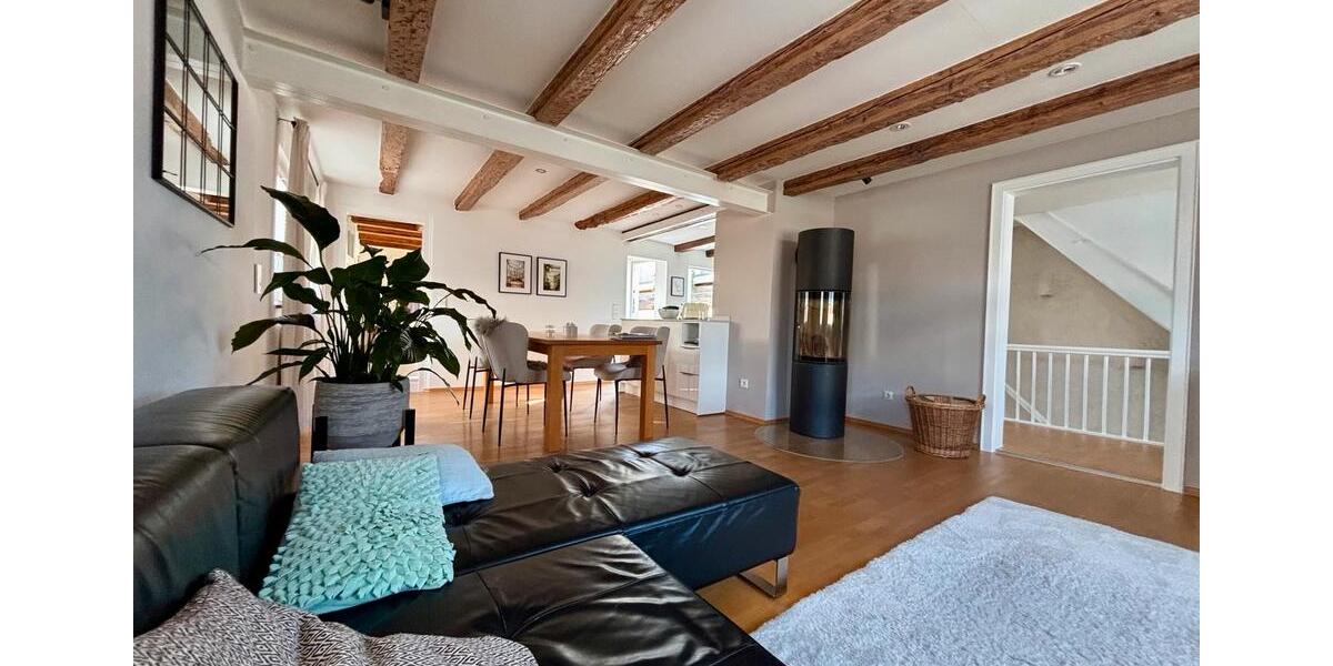 Doppelhaushälfte Neuhausen auf den Fildern - 4.5 Zimmer, 151 m&sup2;, 2.250&euro; | Angebot:25179731