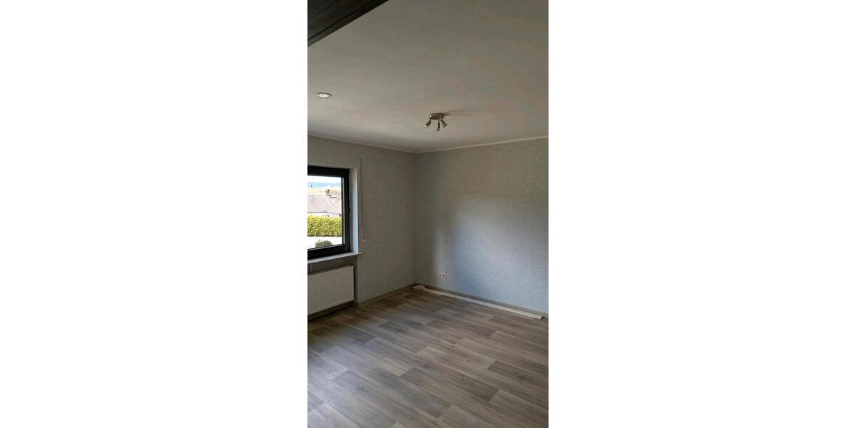 Erdgeschoßwohnung Morbach - 3 Zimmer, 73 m&sup2;, 480&euro; | Angebot:25925112