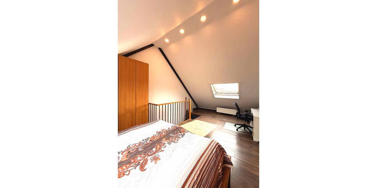 Reihenhaus Falkensee - 6 Zimmer, 137 m&sup2;, 2.250&euro; | Angebot:25989157