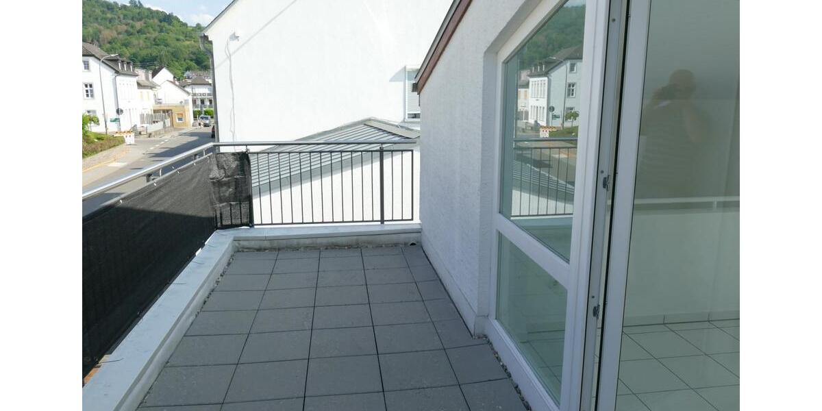 Etagenwohnung Fell - 5 Zimmer, 166 m&sup2;, 970&euro; | Angebot:25476187