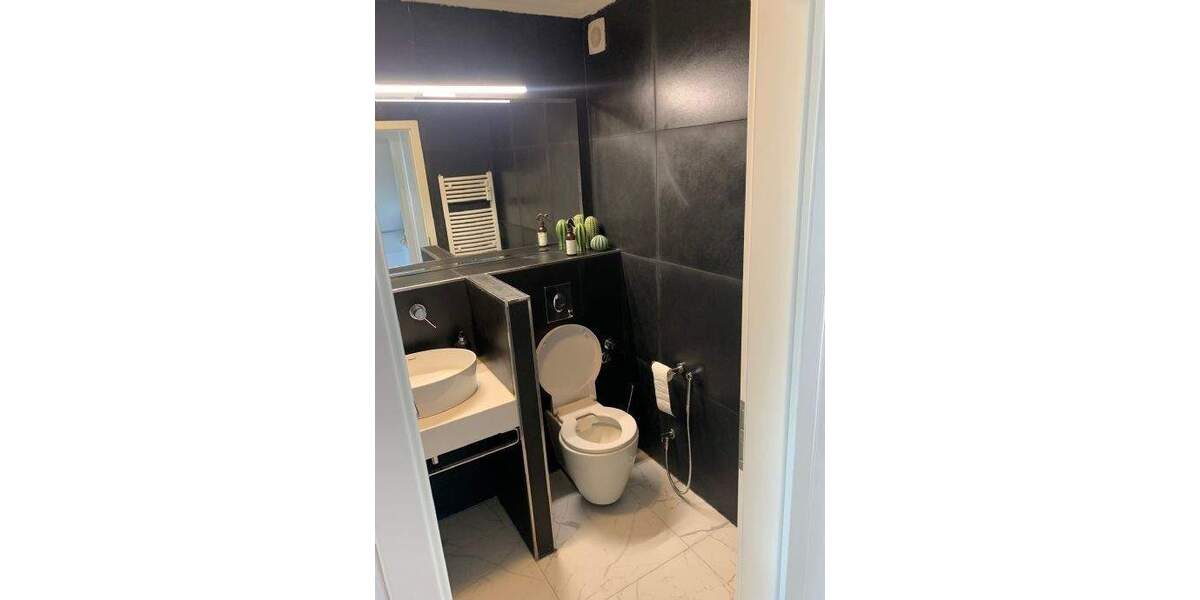 Etagenwohnung Moers Moers-Mitte - 3 Zimmer, 85 m&sup2;, 930&euro; | Angebot:25928256