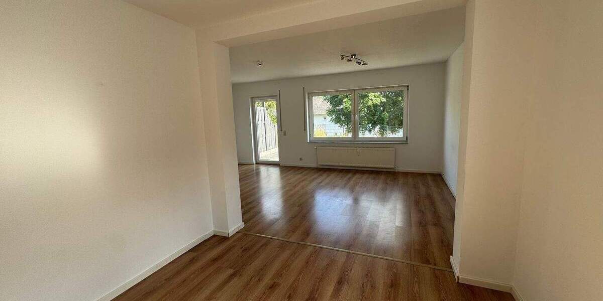 Reihenmittelhaus Binsfeld - 4 Zimmer, 122 m&sup2;, 979&euro; | Angebot:23086325