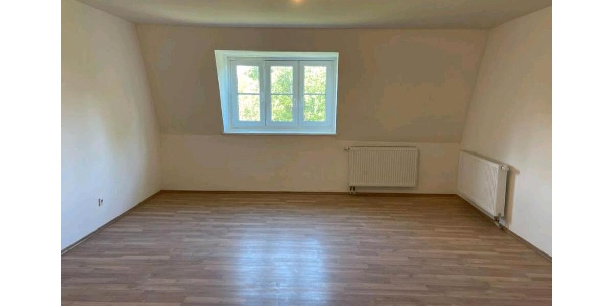 Etagenwohnung Niesky - 3 Zimmer, 104 m&sup2;, 676&euro; | Angebot:26636812