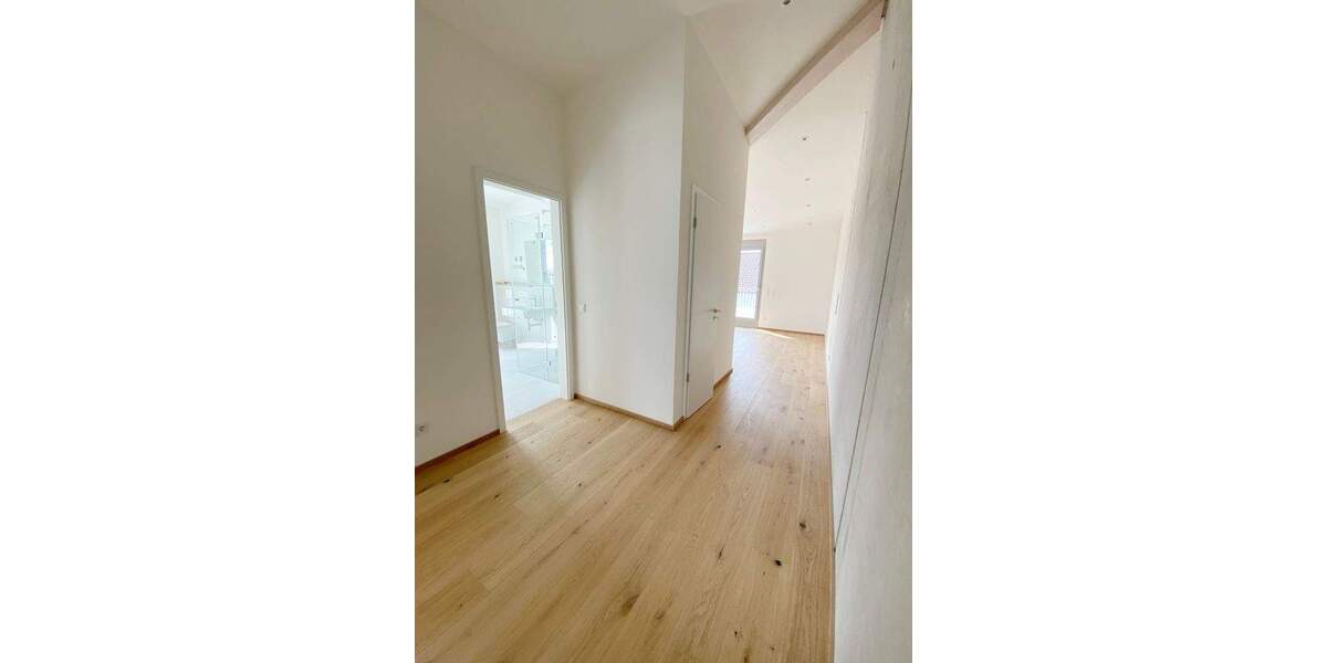 Moderne 3-Zimmer-Dachgeschoss-Wohnung mit 2 Dachterrassen in der Gartenstadt-Trudering 3 zimmer