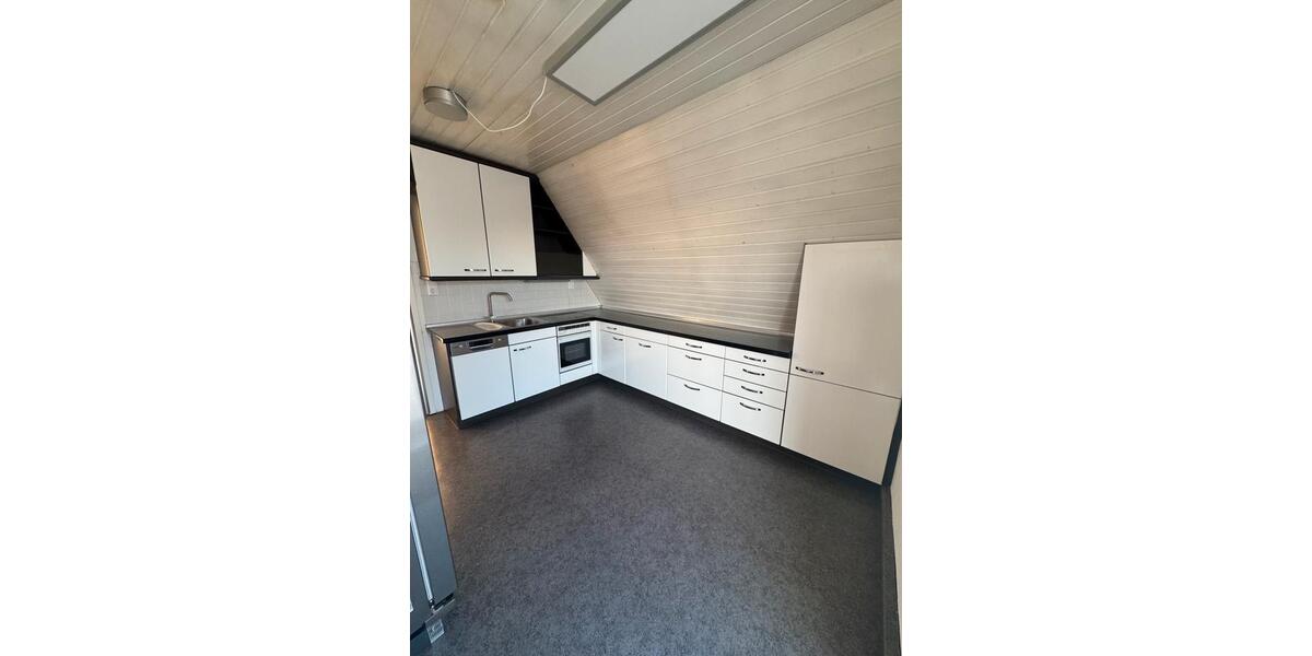 Dachgeschoßwohnung Maisach - 3 Zimmer, 98 m&sup2;, 2.100&euro; | Angebot:24962156