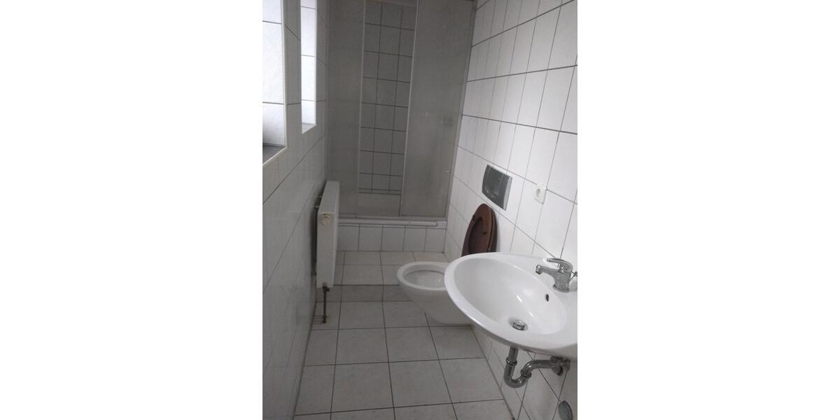 Erdgeschoßwohnung Menteroda - 3 Zimmer, 65 m&sup2;, 400&euro; | Angebot:25783763