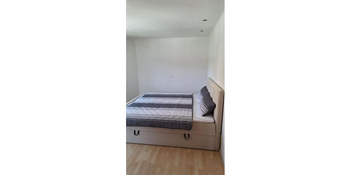 Voll ausgestattete 3 Zi.Whg. (auch Kurzzeitvermietung mögl.)-privat - Etagenwohnung Langenselbold | Angebot:27253720