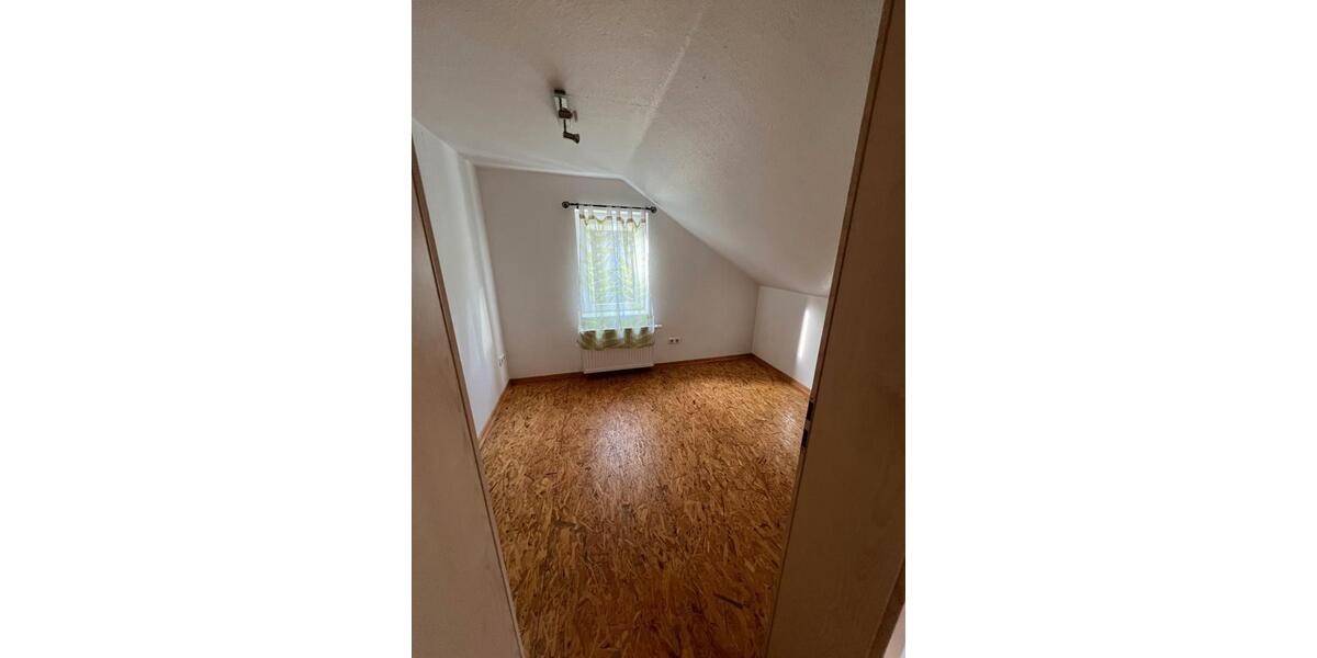 Einfamilienhaus Kirchen (Sieg) - 5 Zimmer, 110 m&sup2;, 770&euro; | Angebot:26563086