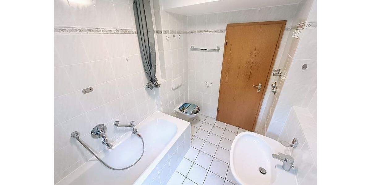 Etagenwohnung Kößlarn - 3 Zimmer, 70 m&sup2;, 600&euro; | Angebot:25916376