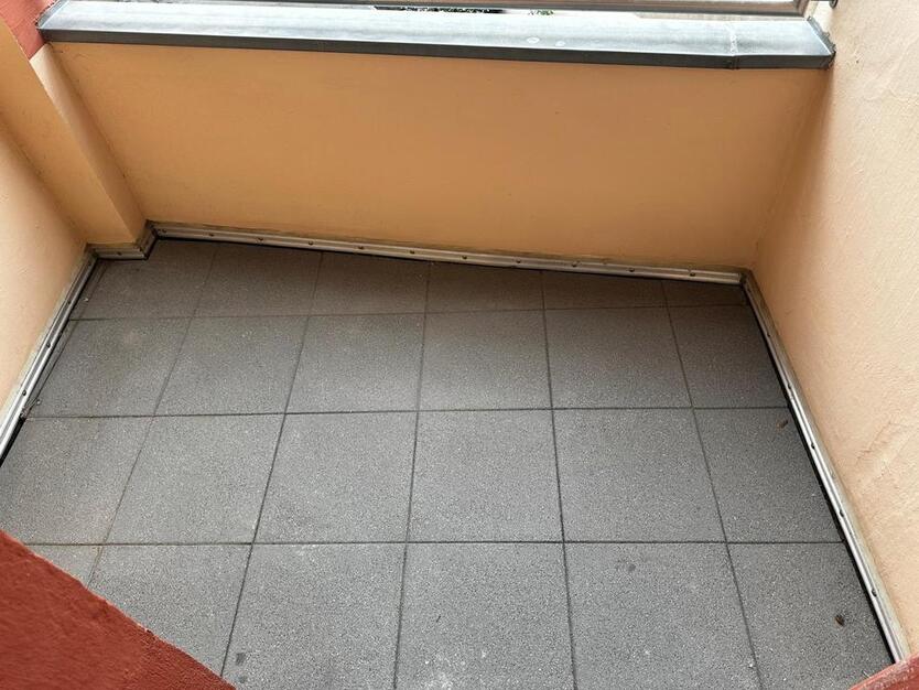 Schöne 1-Zimmer-Wohnung mit Küchenzeile zimmer