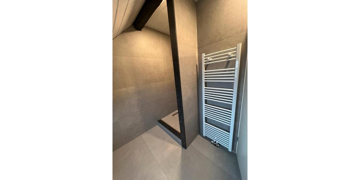 Dachgeschoßwohnung Mönchengladbach Süd - 2 Zimmer, 40 m&sup2;, 600&euro; | Angebot:26322219