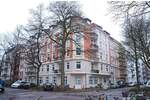 Gepflegte Altbau- ObergeschossWohnung mit überdachtem PKW-Stellplatz und guter Raumaufteilung in beliebter Wohnlage in Hamburg- Eimsbüttel