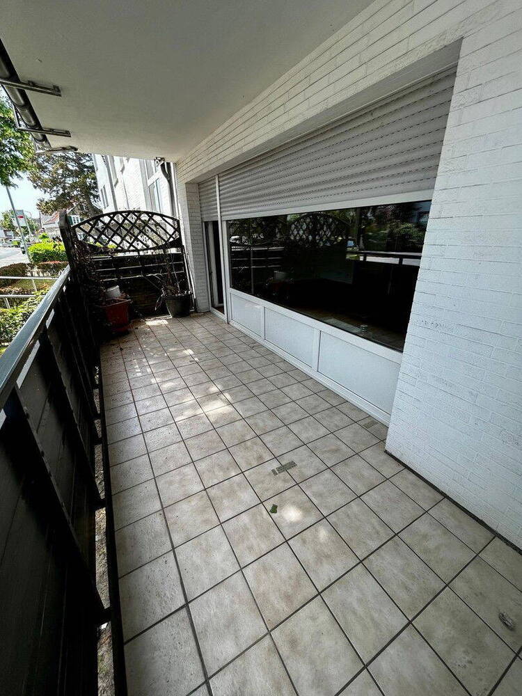 Renovierte 3-Zimmer Wohnung mit großem Balkon und Garage Zentrum Ratingen-Hösel