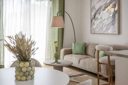 Haus Erkner - 4 Zimmer, 125 m&sup2;, 1.690&euro; | Angebot:24858615