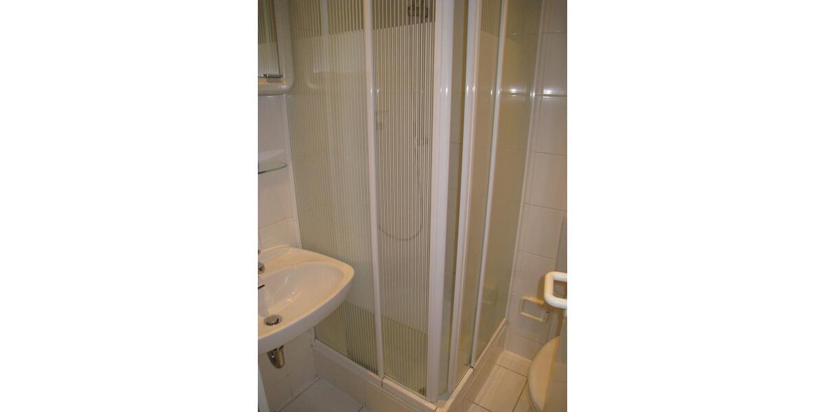 Dachgeschoßwohnung Wiesbaden Bierstadt - 2 Zimmer, 35 m&sup2;, 550&euro; | Angebot:26413112