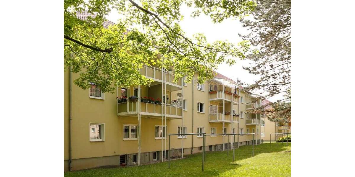 Wohnung zum Mieten in Weißenfels 317,40 € 52.9 m² 2 zimmer