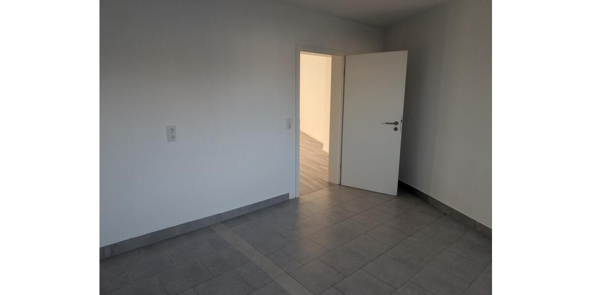 Etagenwohnung Querfurt - 3 Zimmer, 88 m&sup2;, 540&euro; | Angebot:24431003