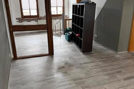 Wohnung Ballenstedt - 3 Zimmer, 75 m&sup2;, 400&euro; | Angebot:24839442