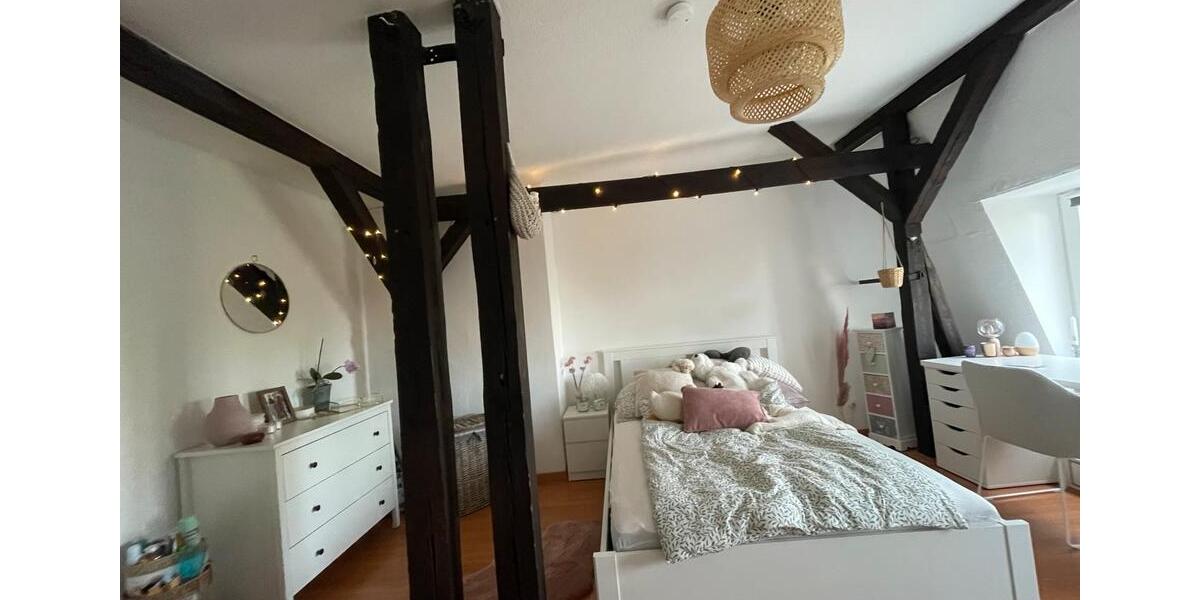 Dachgeschoßwohnung Halle (Saale) Damaschkestraße - 1 Zimmer, 20 m&sup2;, 330&euro; | Angebot:25262027