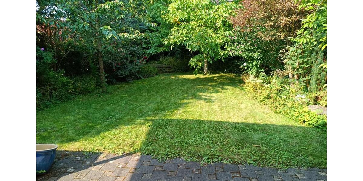 Doppelhaushälfte Bornheim - 6 Zimmer, 163 m&sup2;, 2.400&euro; | Angebot:22699733