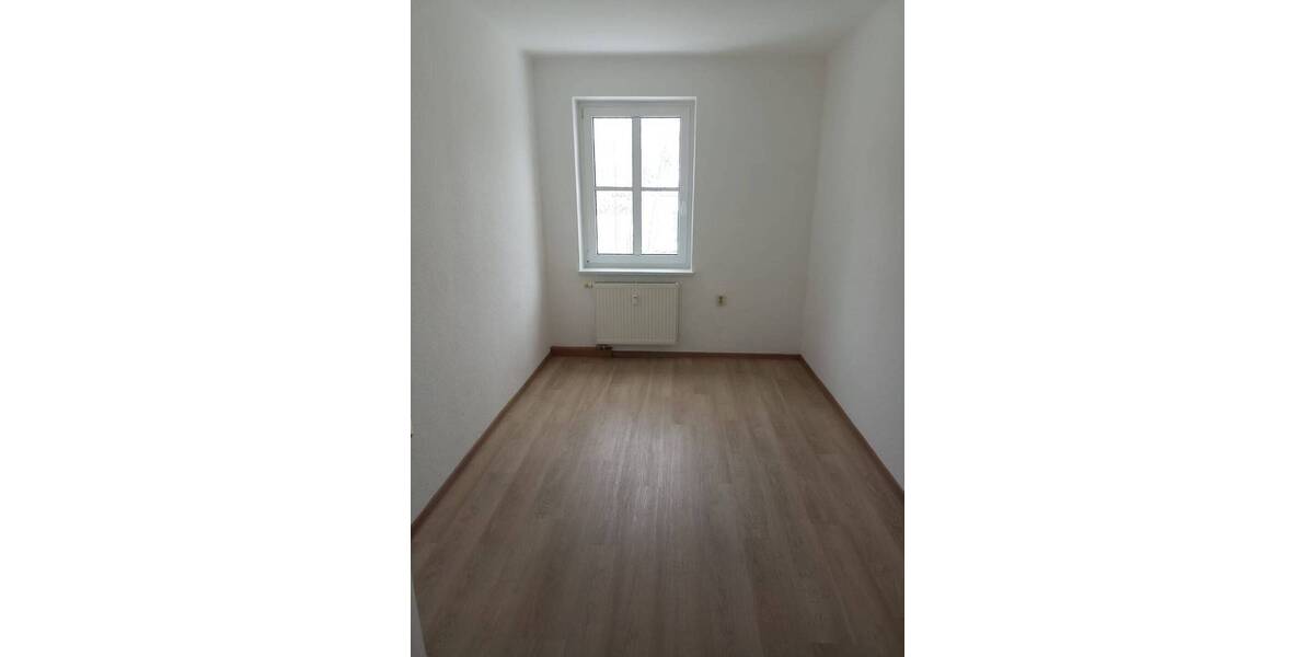 Etagenwohnung Kamenz Thonberg - 3 Zimmer, 65 m&sup2;, 426&euro; | Angebot:25768387