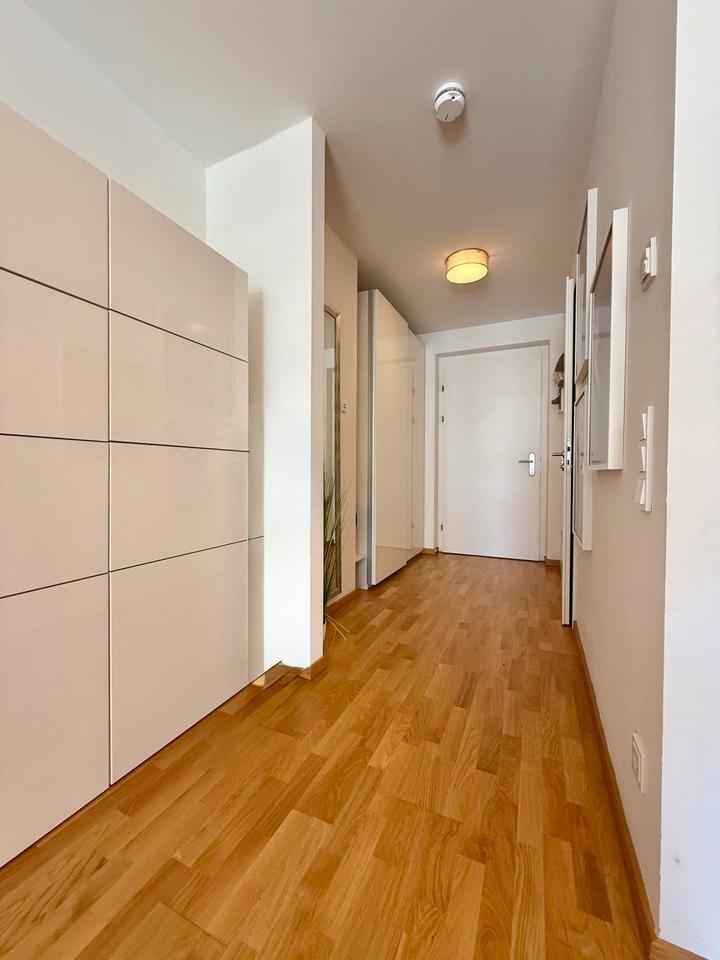 Sonniges Single -Apartment mit Terrasse in Top-Lage Traunstein zimmer